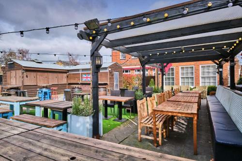 The Bulls Head Hotel