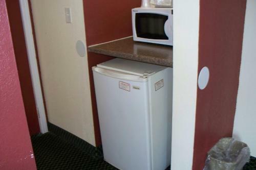 Motel Budget Inn & Suites