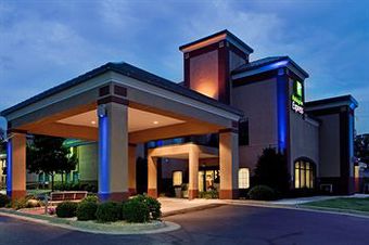 Hotel Holiday Inn Express South Boston
