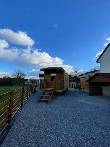 Chez Celia, Roulotte En Champagne