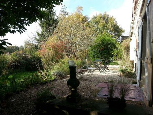 Hostal Long�re De Charme Bourgogne