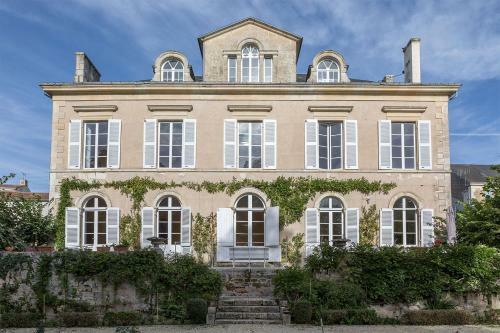 La Maison De Maitre