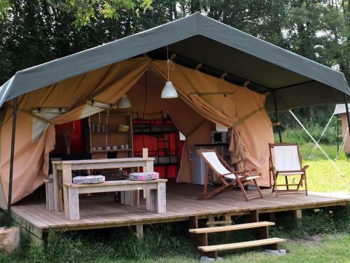Bed & Breakfast Les �nes De Forcalquier