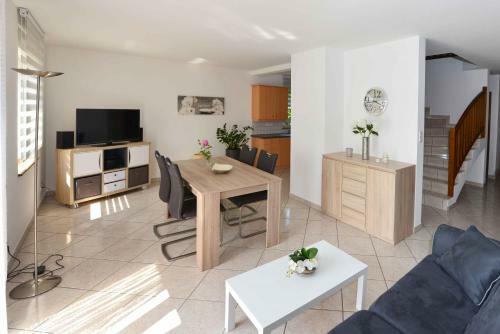 G�te Du Grand Jardin