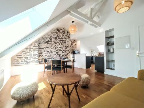Apartamento Le Nid - Foug�res Centre Historique
