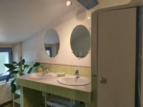 � Miroir... Sans D�tour Dis-moi Tout de Ce S�jour