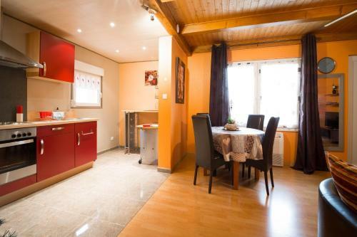 Bed & Breakfast Chambres D'h�tes & G�tes La Paysanne