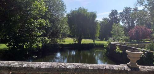Bed & Breakfast Chateau De Rocheux