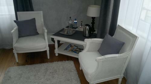 Hostal Chateau Du Pont Jean