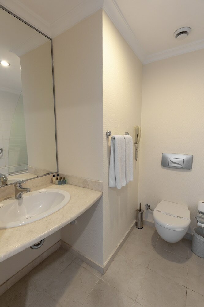X Life Hotel Sarıgerme 15 - Adult Hotel