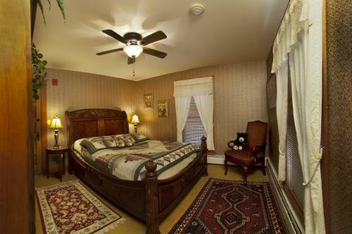 Posada Elk Mountain Hotel And Restaurant