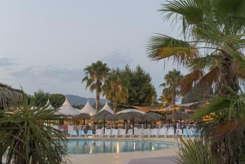 Camping Le Montourey MH