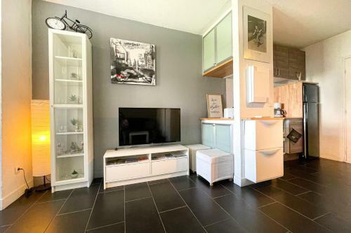 Apartamento Beautiful Flat With Pool And Close To The Sea
