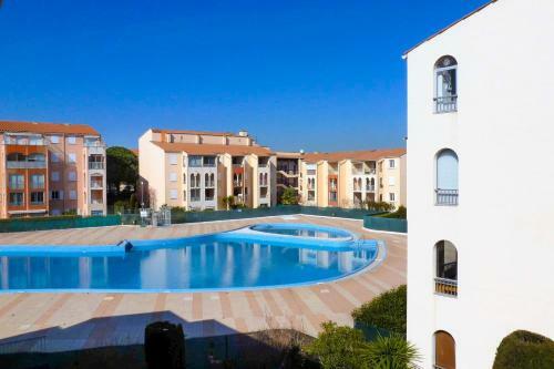 Apartamento Beautiful Flat With Pool And Close To The Sea