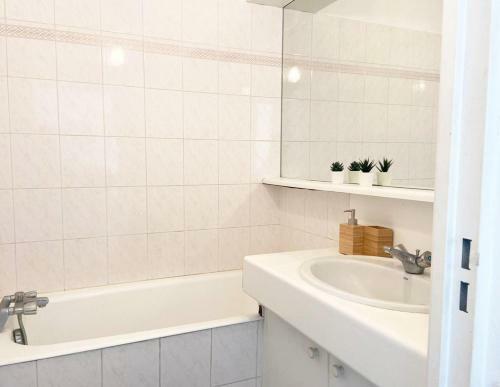 Apartamento C�sar�e Port Fr�jus Avec Piscine