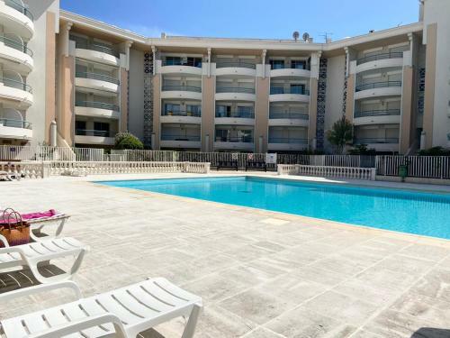 Apartamento C�sar�e Port Fr�jus Avec Piscine