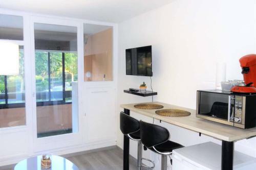 Apartamento Fr�jus 5 Min Centre Studio Piscine Clim Tennis Pk