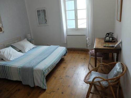 Bed & Breakfast Chambres D?h�tes Dans Maison D'artiste