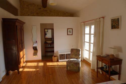 Bed & Breakfast Chambres D?h�tes Dans Maison D'artiste