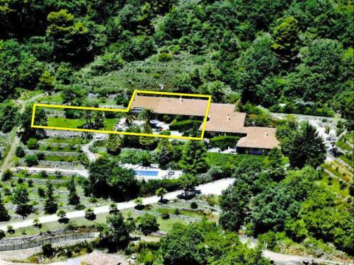Le Domaine De Gatti�res