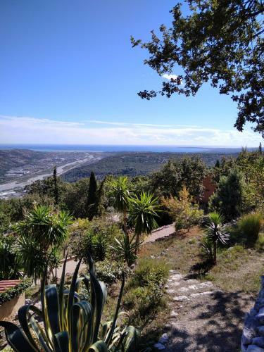 Le Domaine De Gatti�res