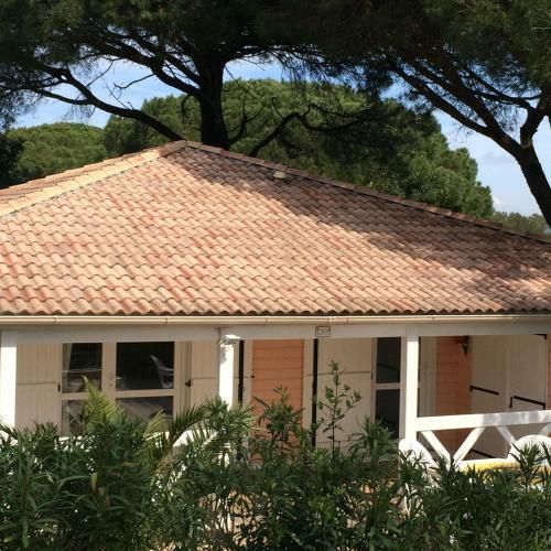 Palm House In Quiet Residence Close To Saint Tropez