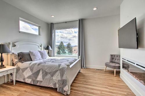 Exquisite Discovery Mtn Home With Sweeping Views!