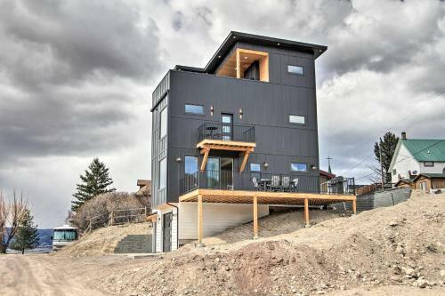 Exquisite Discovery Mtn Home With Sweeping Views!