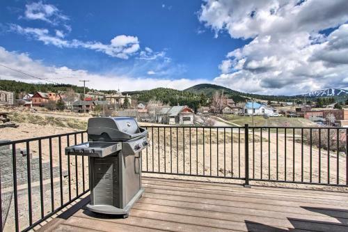 Exquisite Discovery Mtn Home With Sweeping Views!