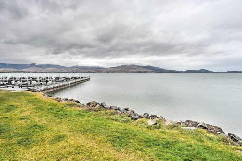 Apartamento Walkable Condo With Balcony And Lake And Mtn Views!