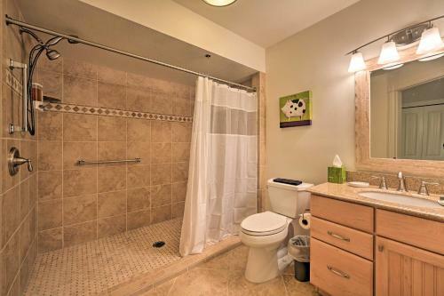 Apartamento Walkable Condo With Balcony And Lake And Mtn Views!