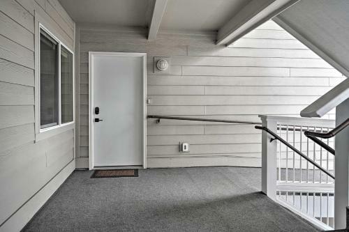 Apartamento Walkable Condo With Balcony And Lake And Mtn Views!
