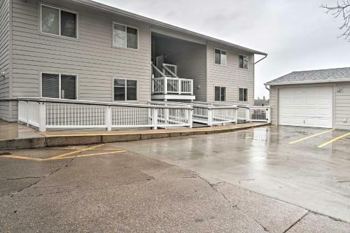 Apartamento Walkable Condo With Balcony And Lake And Mtn Views!