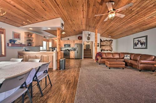 Peaceful Superior Home With Fire Pit And Mtn View