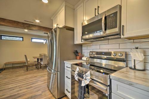 Red Lodge Townhome With Hot Tub And Fireplace!