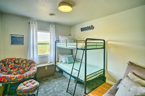 Picturesque Lake Mcconaughy Escape With Deck!
