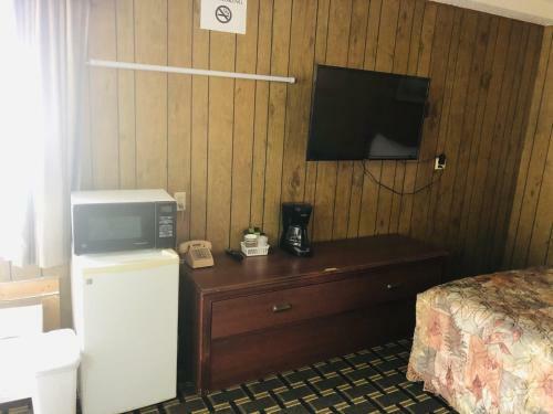 Big 12 Motel