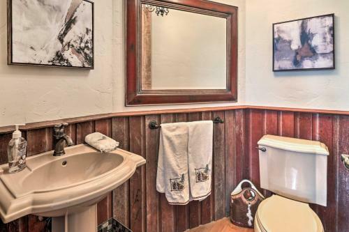 Tasteful And Spacious Escape On Whitefish Lake