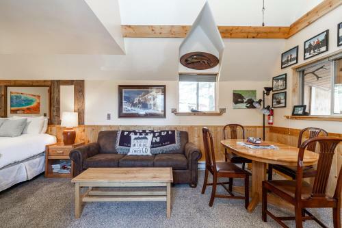 Apartamento New Listing! Charming Cabin!