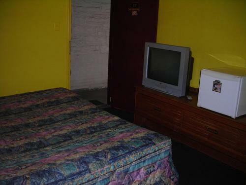 Hollywood Motel