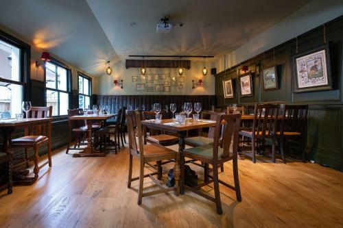 Dukes Head Hotel