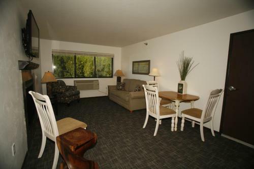 Hotel Open Hearth Lodge