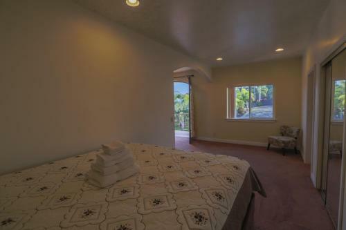 Hostal Oceanfront Legacy Vacation Rental