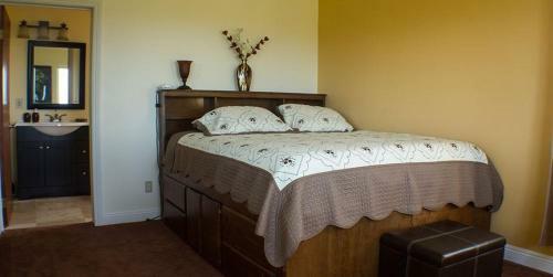 Hostal Oceanfront Legacy Vacation Rental