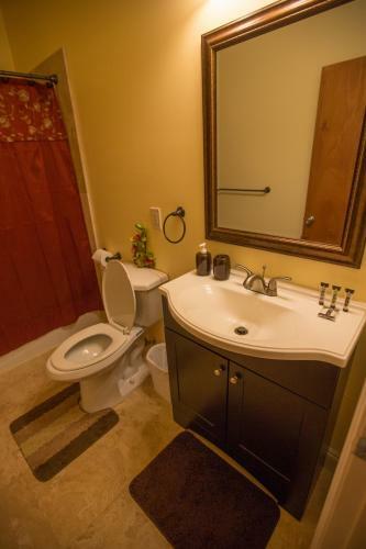 Hostal Oceanfront Legacy Vacation Rental