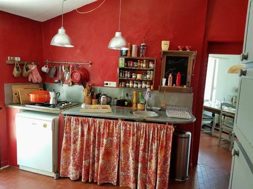 Maison Proven�ale En Pierre Naturelle � Gigondas