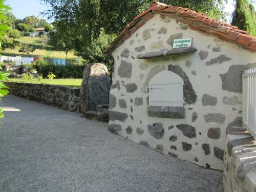 Bed & Breakfast La Maison Pr�s D'aurillac