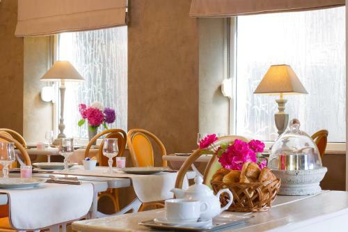 Hotel H�tel Le Roosevelt