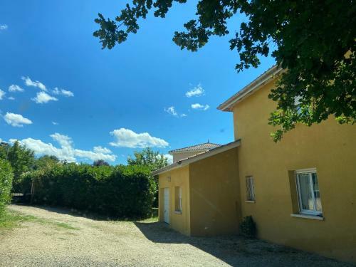 Bed & Breakfast Chambres Dans Villa Avec Piscine