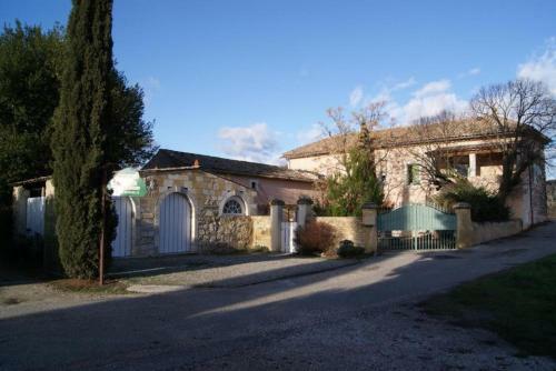 Apartamento New! Gites de Charme Au Mas Des Roses